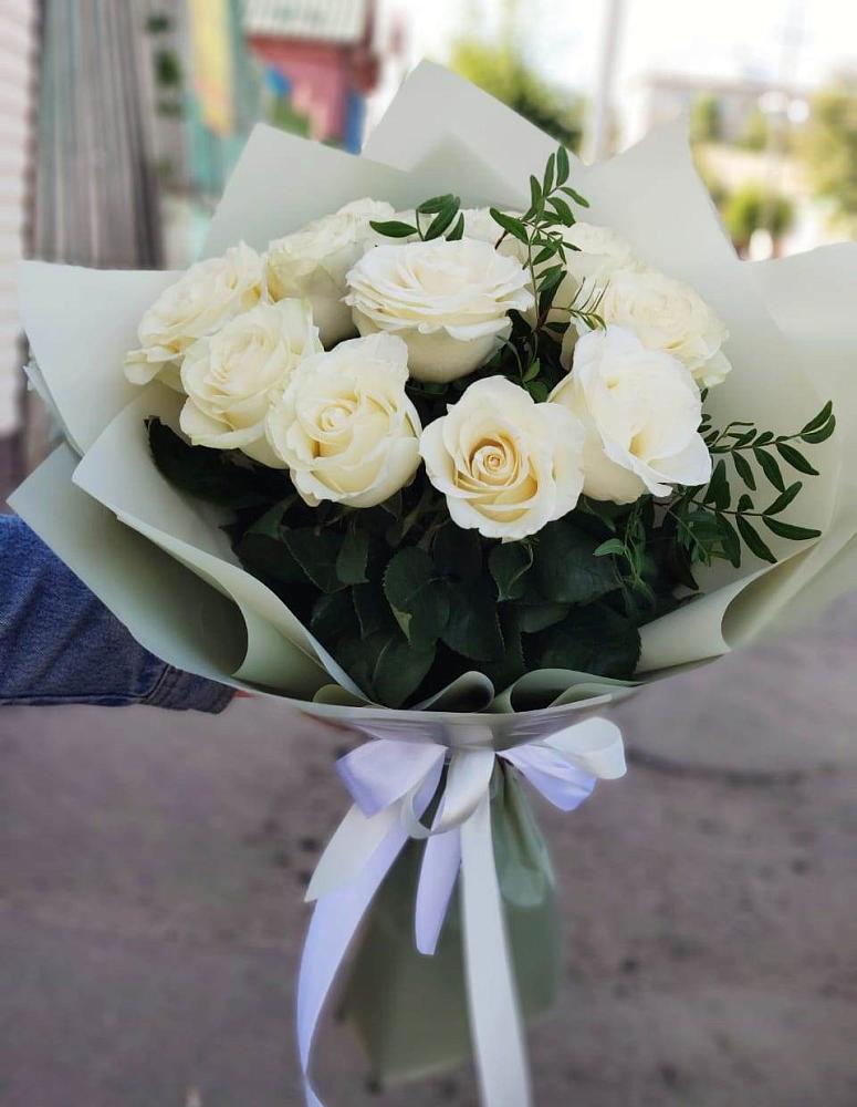 Букет Белые розы Проуд в Индустриальный Краснодар