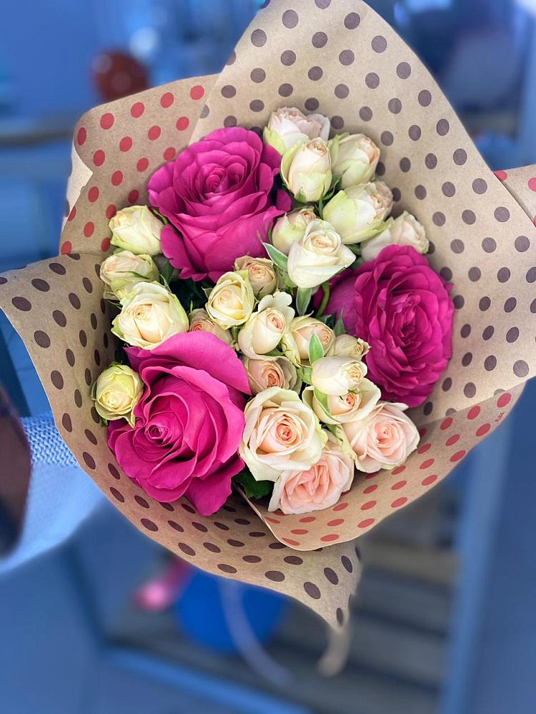 Букет цветов из: Розы в Индустриальный Краснодар