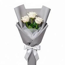 Букет 3 белые розы в Индустриальный Краснодар