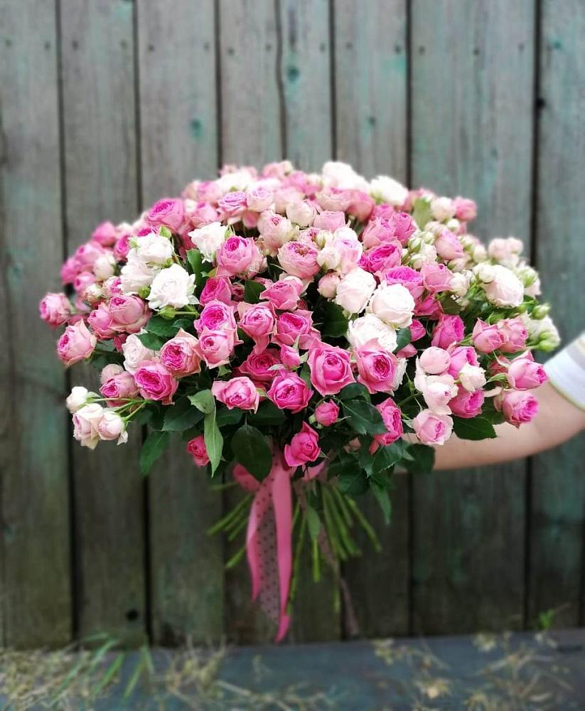 Букет Розовые кустовые розы Натали и Лав Лидия в Индустриальный Краснодар