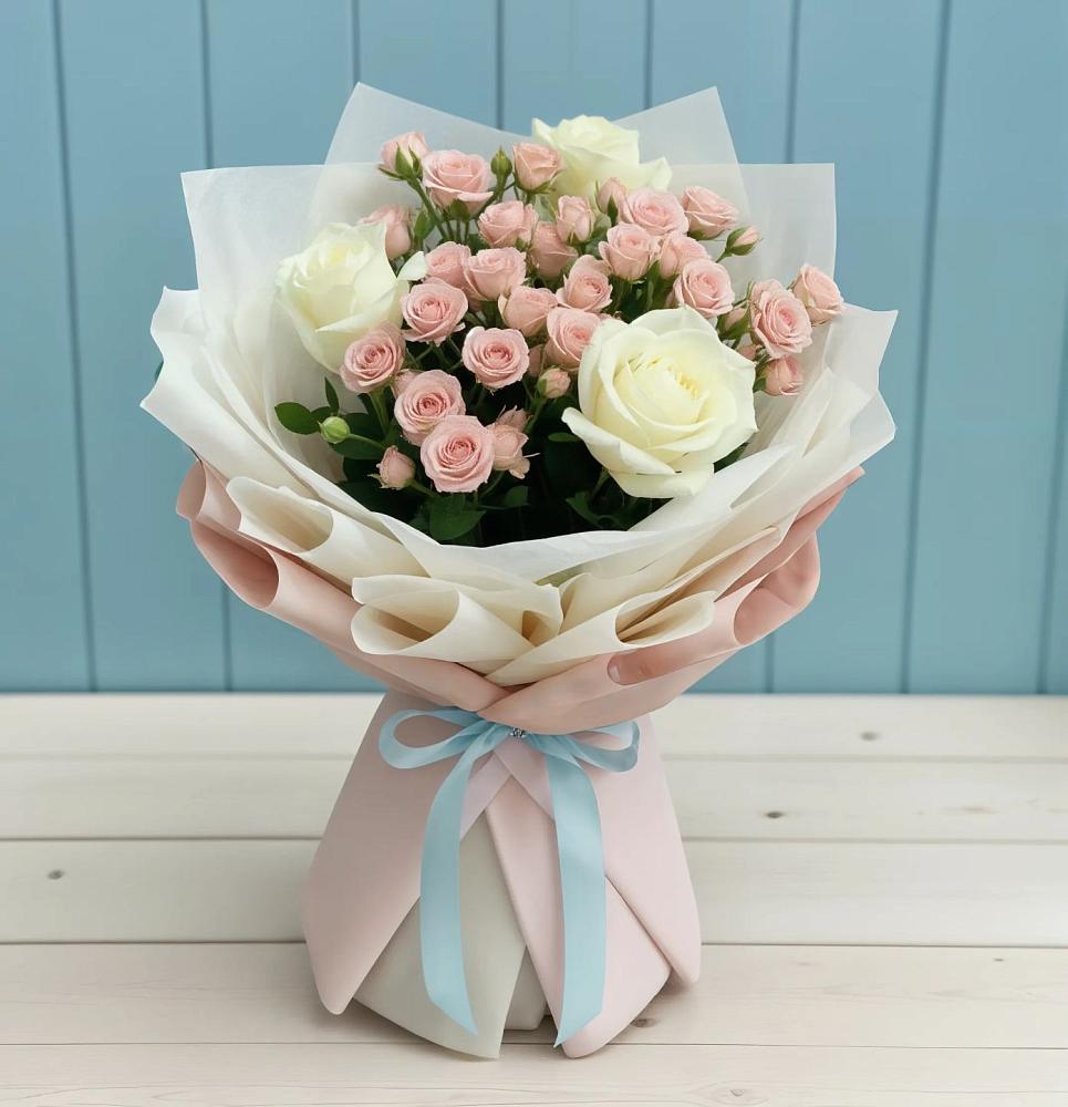 Букет цветов из: Розы в Индустриальный Краснодар