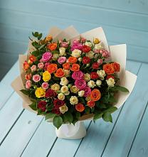 Букет Микс из разноцветных кустовых роз в Индустриальный Краснодар