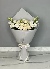 Букет цветов из:  Розы и Лизиантусы в Индустриальный Краснодар